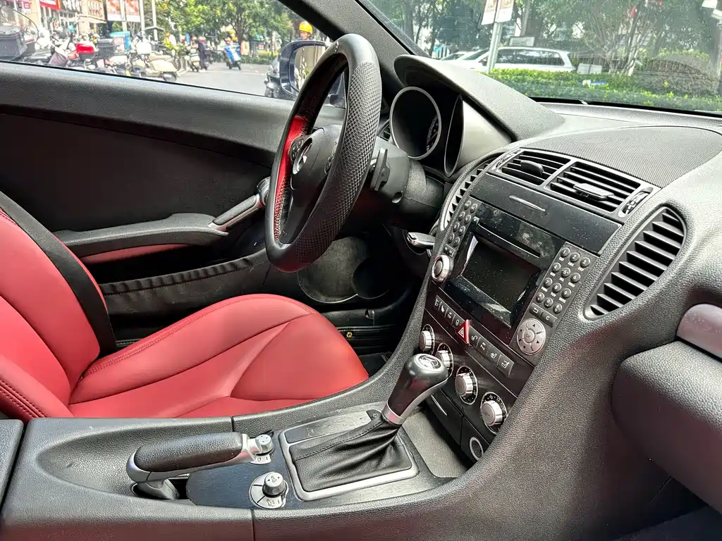 Mercedes-Benz SLK-Class — миниатюра 10