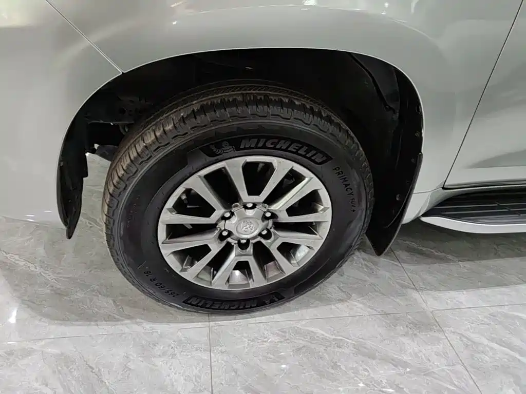 Toyota Prado — миниатюра 23