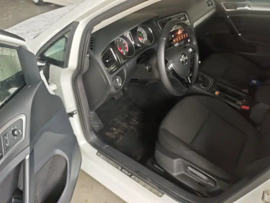Volkswagen Golf — миниатюра 16