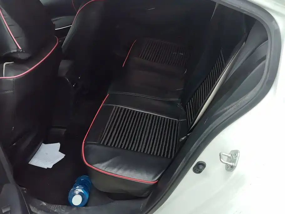 Toyota Corolla — миниатюра 11