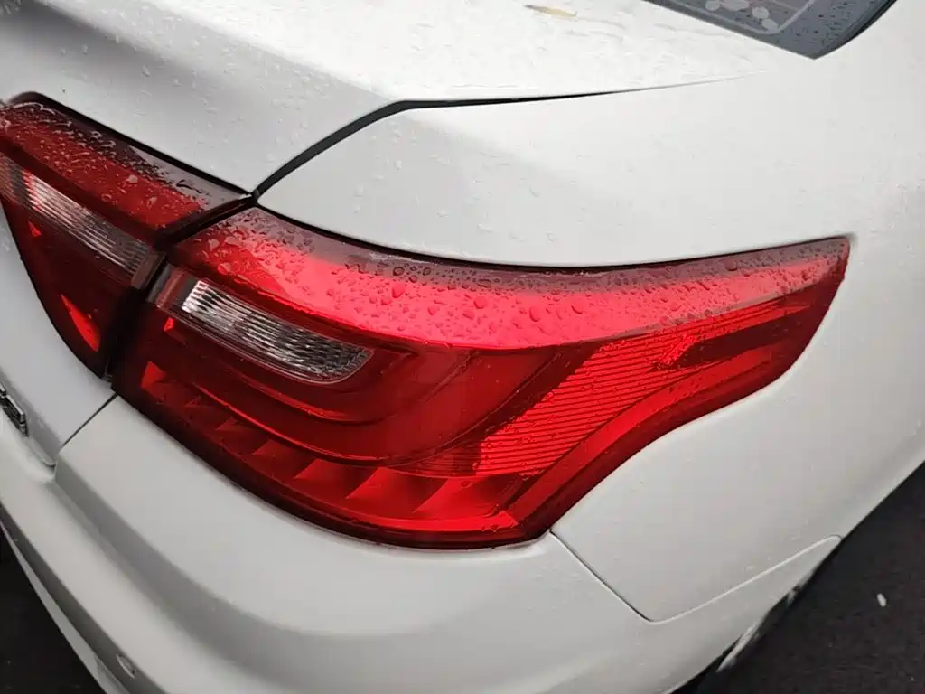 Geely Vision — миниатюра 8