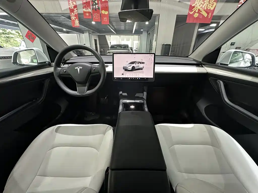 Tesla Model Y — фотографии объявления, Фото 14