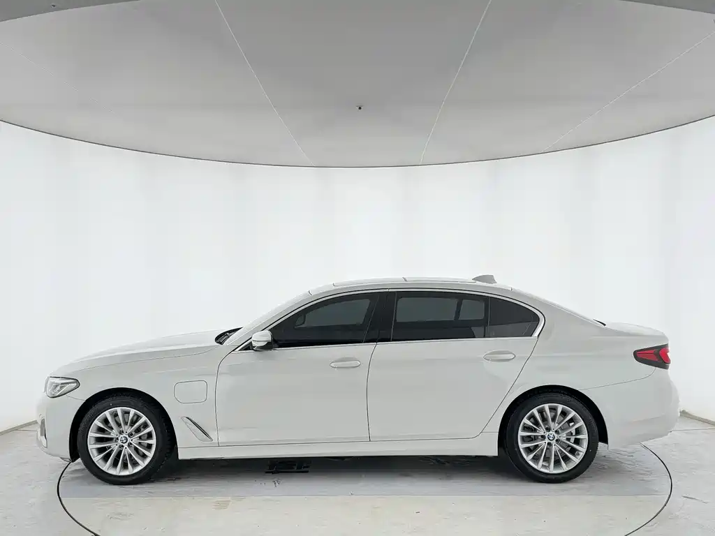BMW 5 Series 5 2021 535Le Luxury