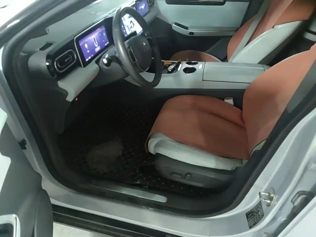 Leapmotor Leapmotor C01 — миниатюра 12