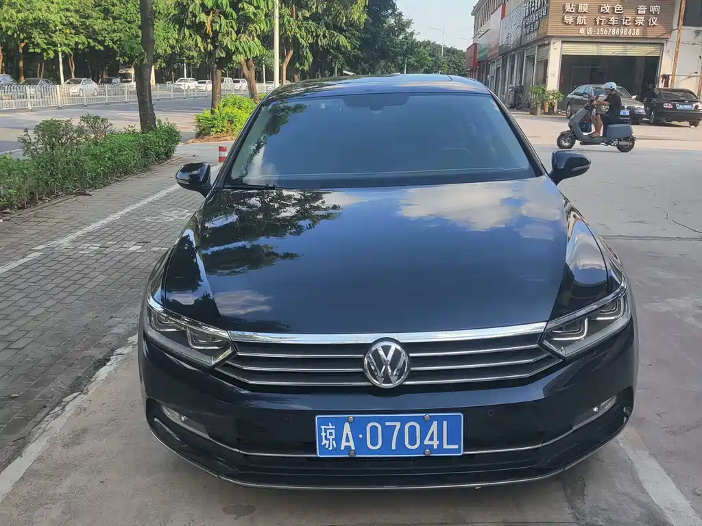 Купить Volkswagen Magotan