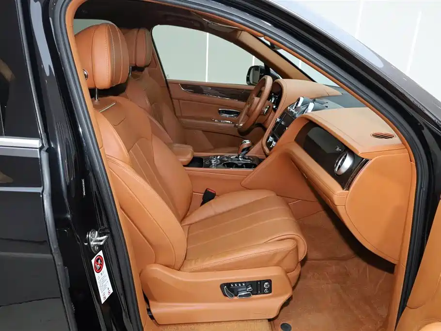 Bentley Bentayga — фотографии объявления, Фото 18