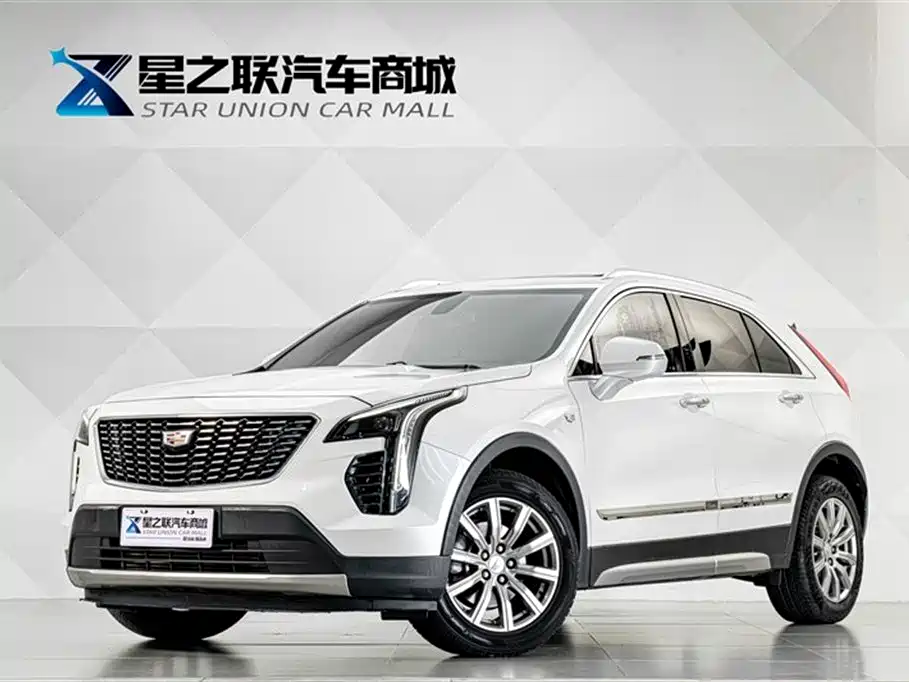 Купить Cadillac XT4