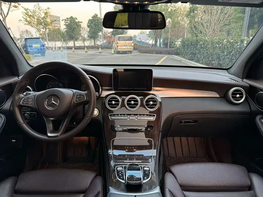 Mercedes-Benz GLC — миниатюра 7