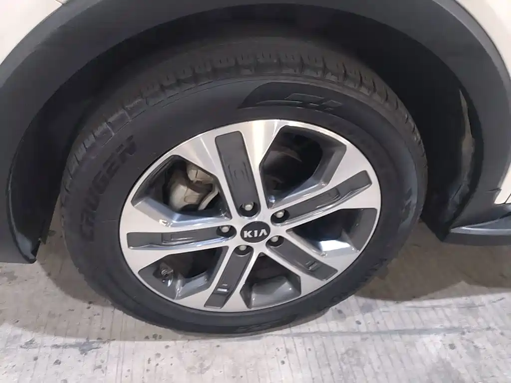 Kia Sportage — миниатюра 23