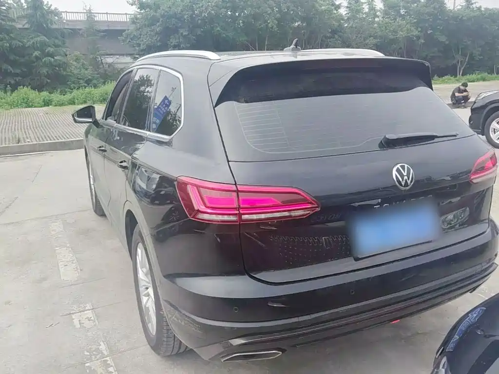 Volkswagen Touareg 2021 2.0TSI