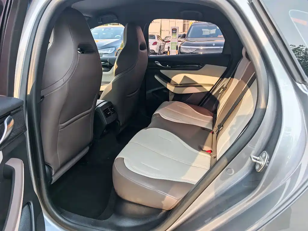 BYD Qin Plus PLUS 2023 Champion DM-i 55KM Lead