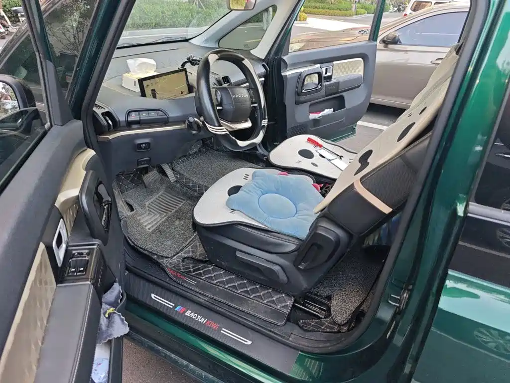 Baojun KiWi EV — миниатюра 12