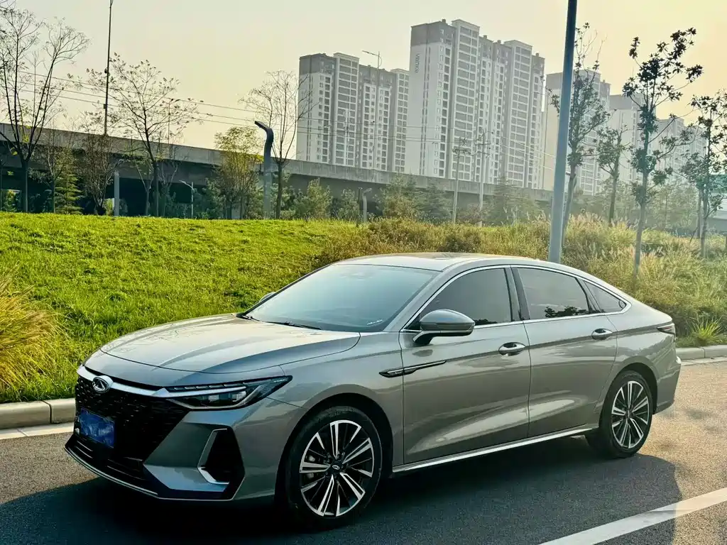Chery Arrizo 8