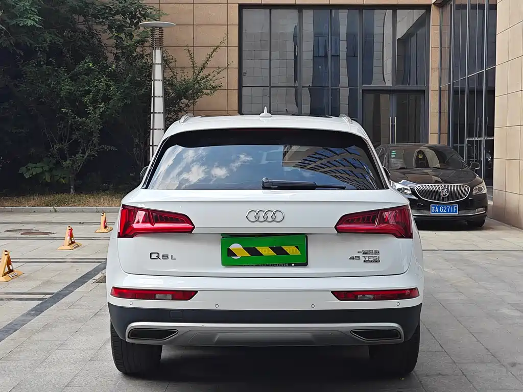 Audi Q5L 2020 45 TFSI Premium Fashion