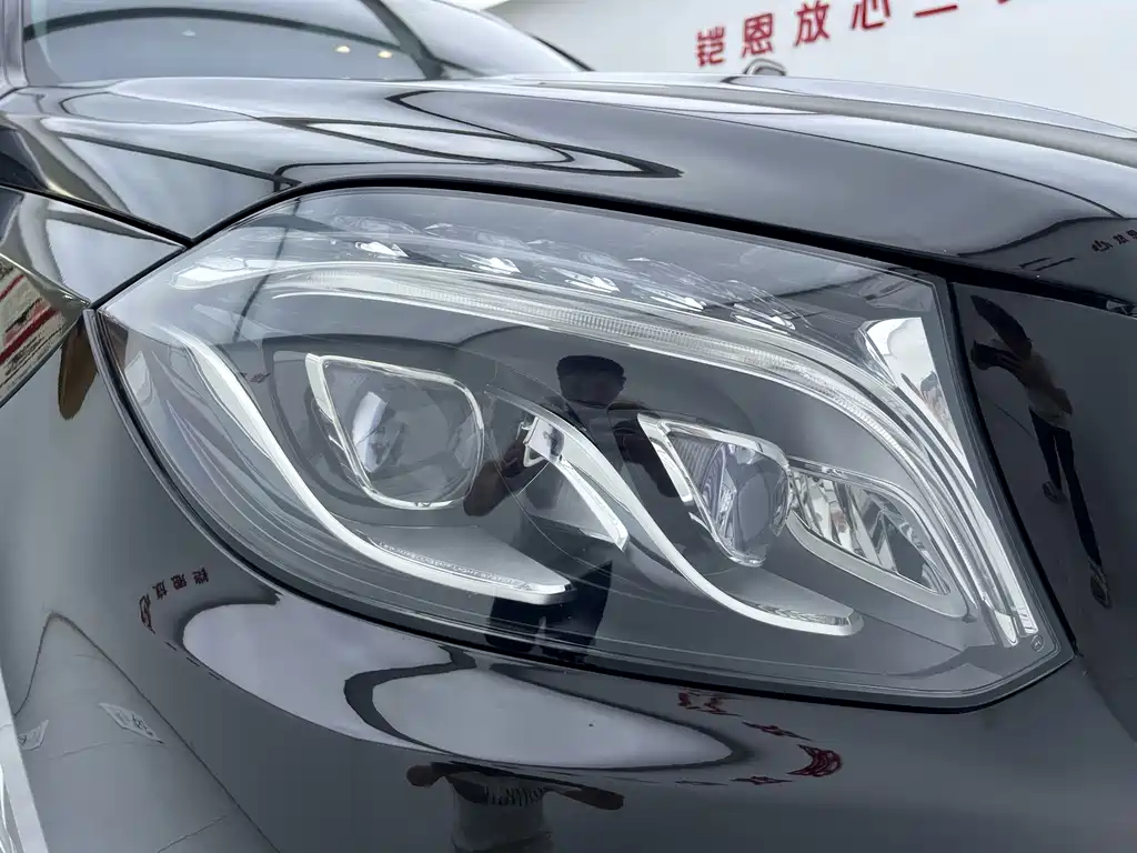 Mercedes-Benz GLS — миниатюра 15