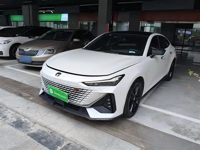 CHANGAN  UNI V 2023