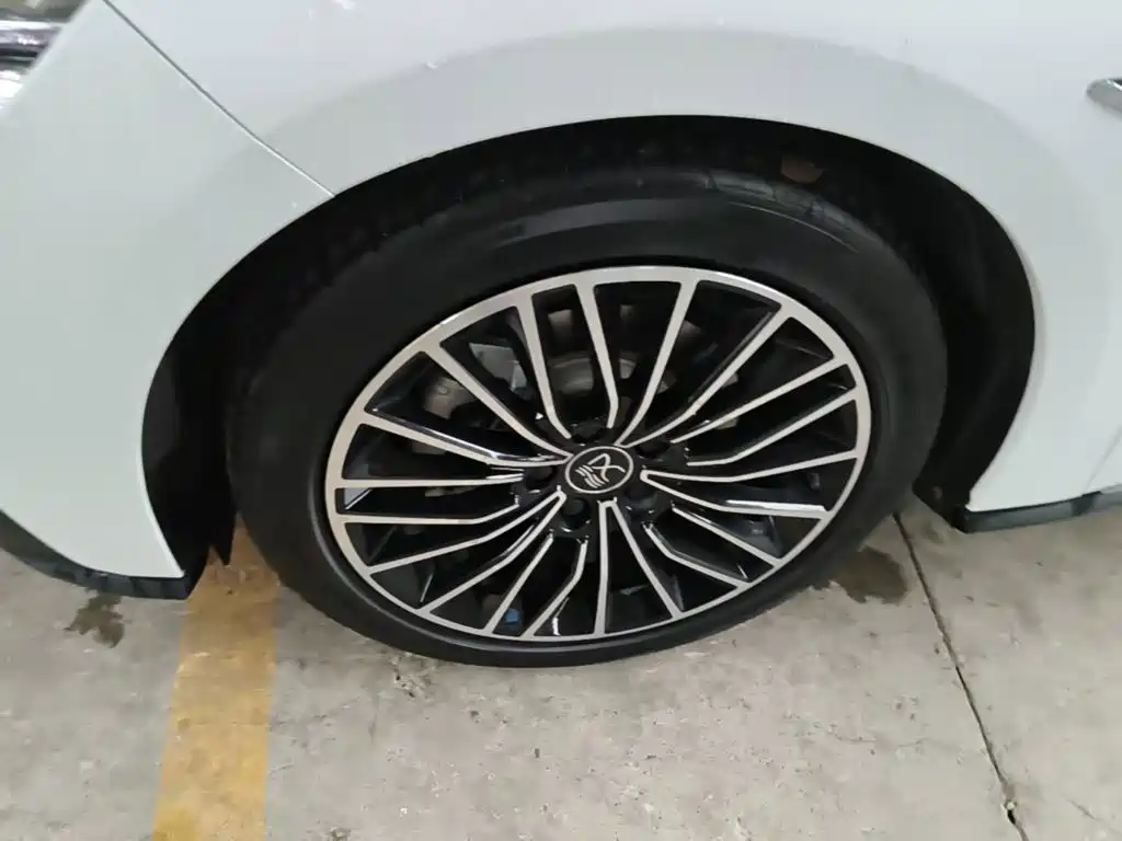 BYD Han — миниатюра 23