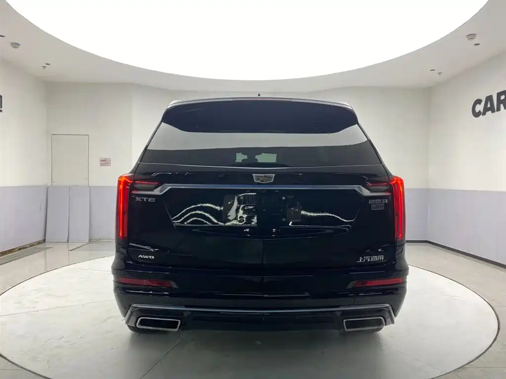 Cadillac XT6 2021 2.0T мест