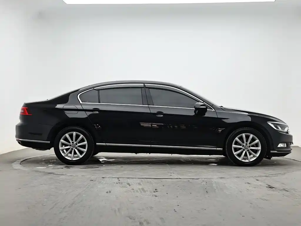 Volkswagen Magotan — миниатюра 5