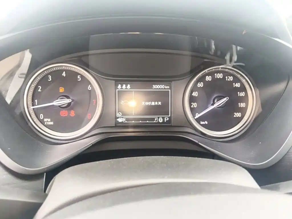 Buick Verano — миниатюра 12