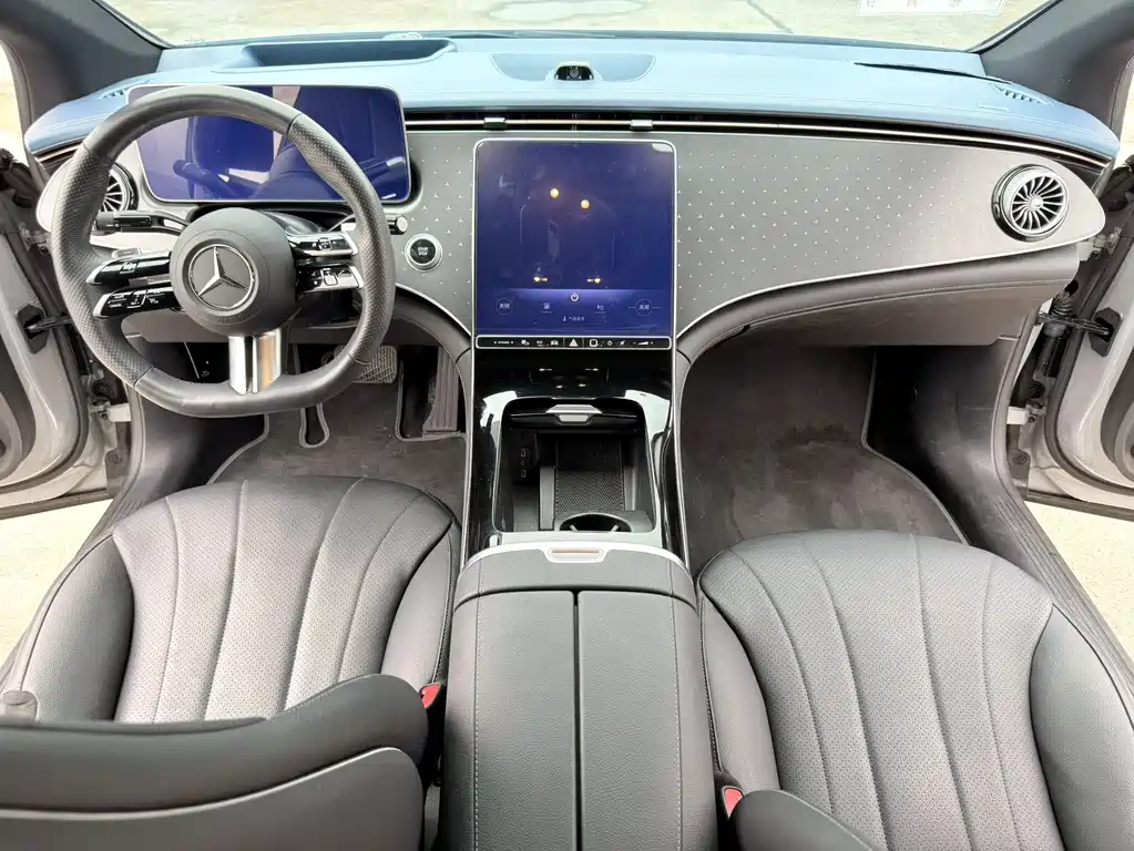 Mercedes-Benz EQE — миниатюра 10