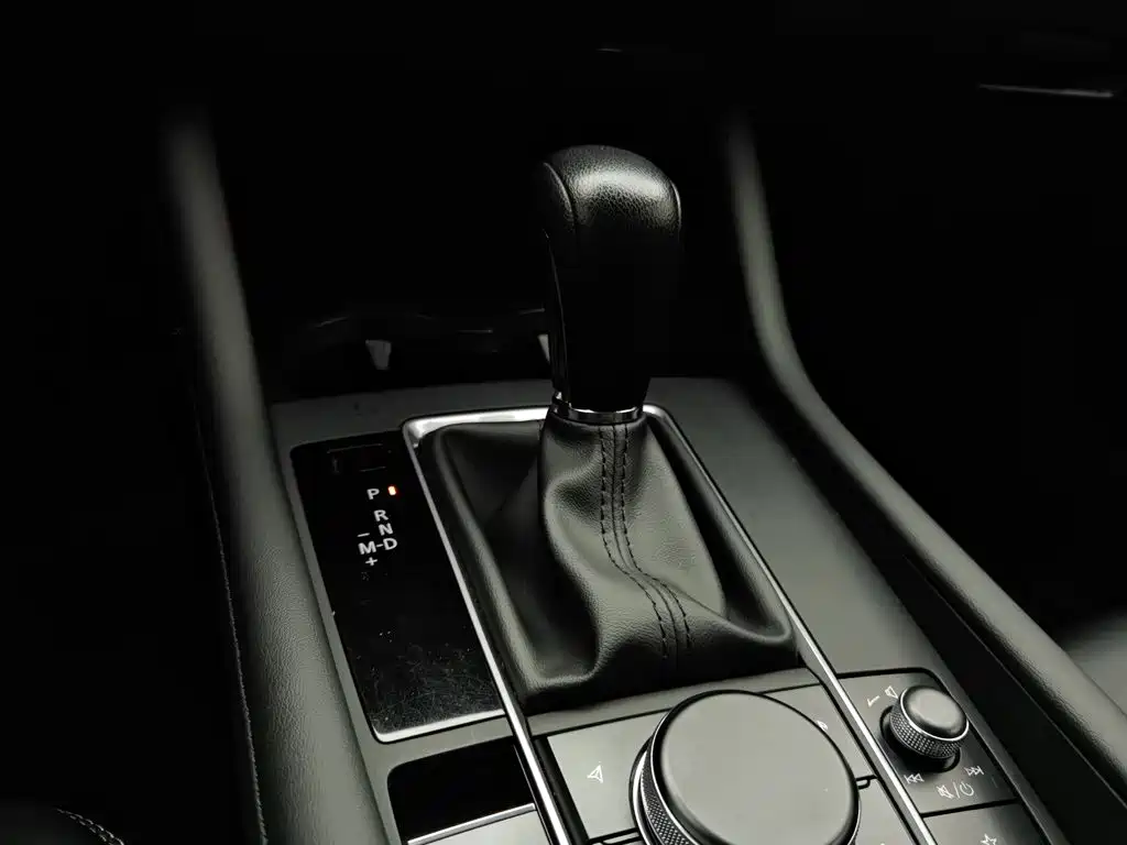 Mazda 3 Axela — миниатюра 13