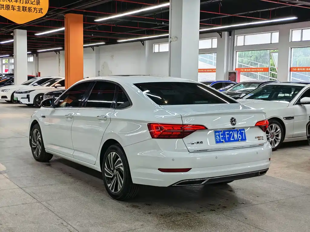 Volkswagen Sagitar — миниатюра 3