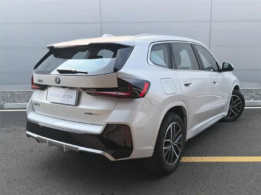 BMW iX1 2025 eDrive25L M Sport