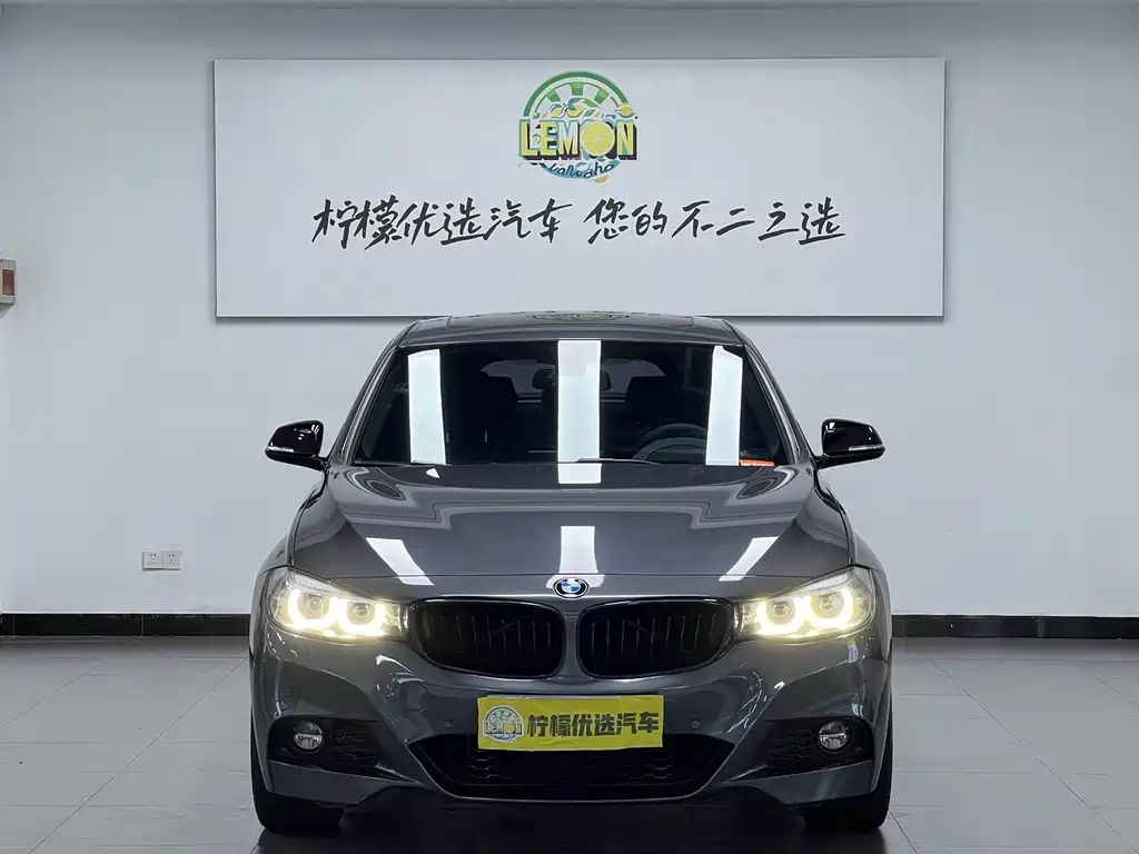 BMW 3 Series GT 3 GT 2019 330i xDrive M Sport