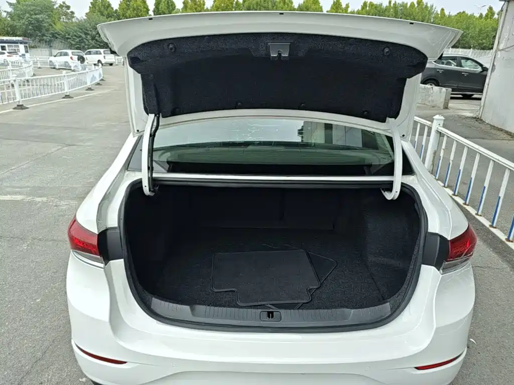 Buick Excelle — миниатюра 19