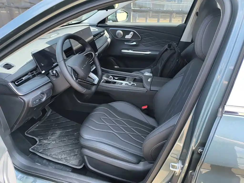 Chery Arrizo 8 PRO — миниатюра 15