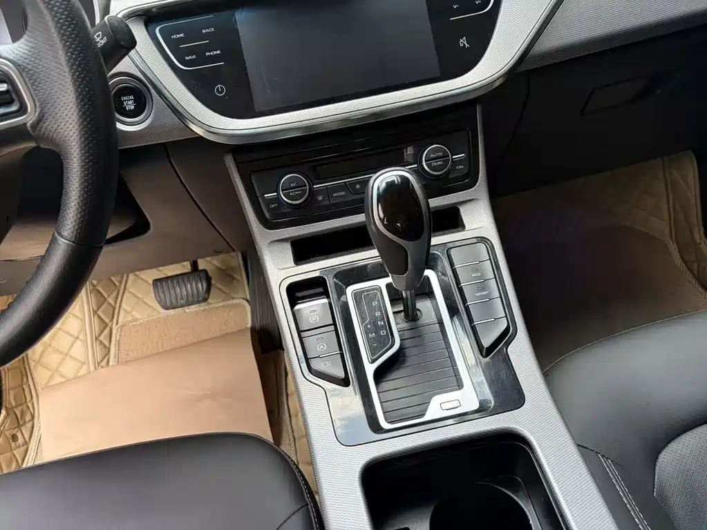 Geely Emgrand GL — миниатюра 8