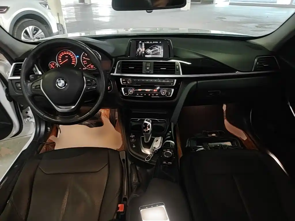 BMW 3 Series 3 2017 318Li Fashion