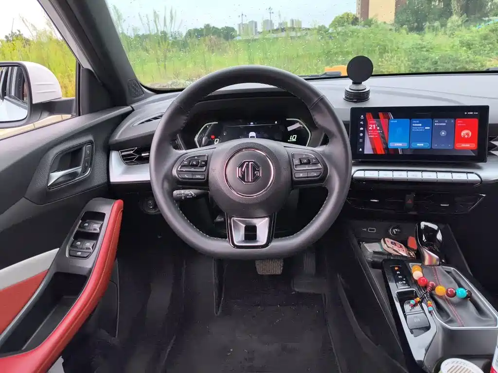 MG MG5 — миниатюра 12