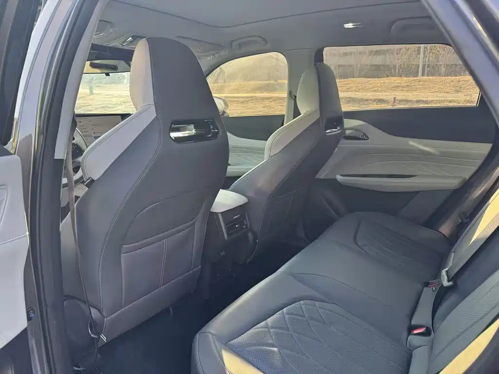 CHANGAN UNI Z NEW ENERGY