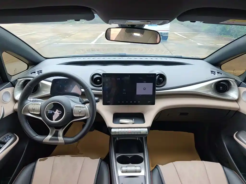 BYD Dolphin — миниатюра 10