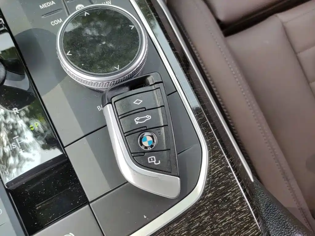 BMW 3 Series — миниатюра 9