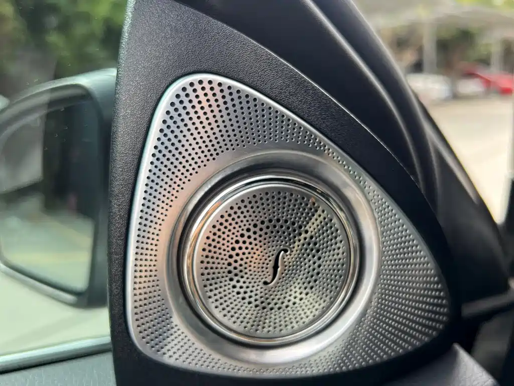 Mercedes-Benz GLC — миниатюра 10