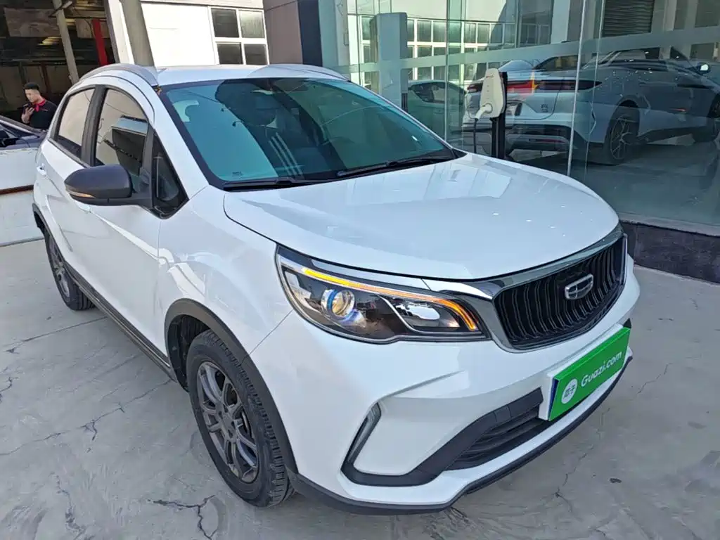 Geely Vision X3 — миниатюра 9