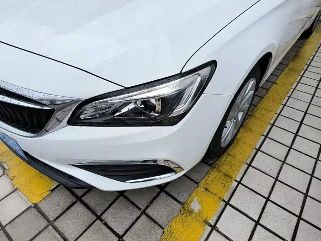 Buick Verano — миниатюра 24