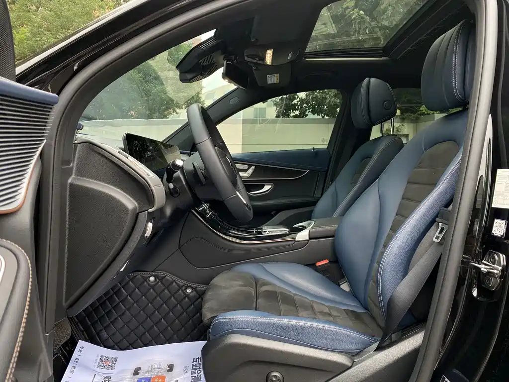 Mercedes-Benz EQC — миниатюра 15