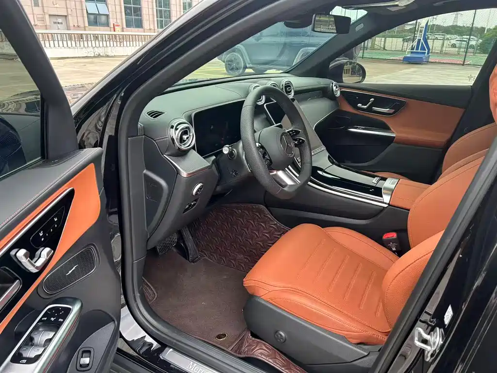 Mercedes-Benz GLC 2025 GLC 260 L 4MATIC Luxury