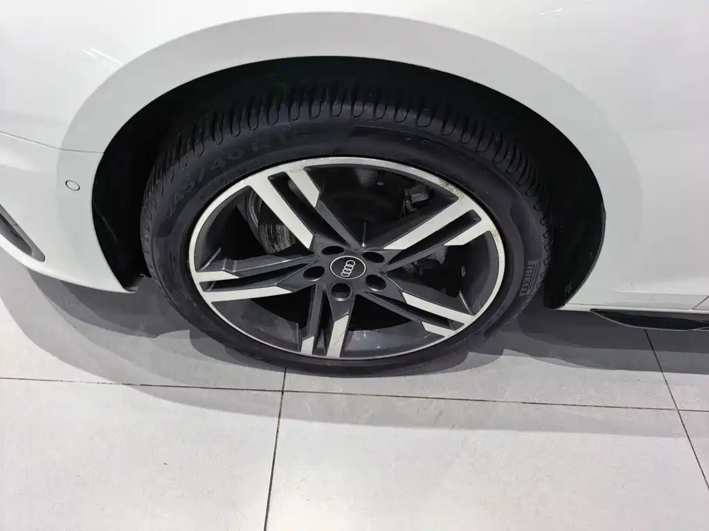 Audi A4L — миниатюра 16