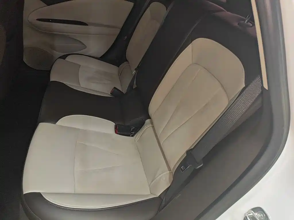 Buick Verano — миниатюра 17