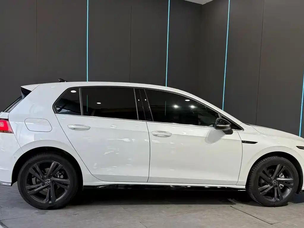 Volkswagen Golf — миниатюра 5