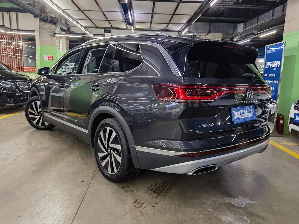 Volkswagen Viloran 2022 380TSI Luxury Pro 6 мест