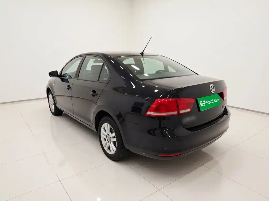 Volkswagen Santana — миниатюра 4