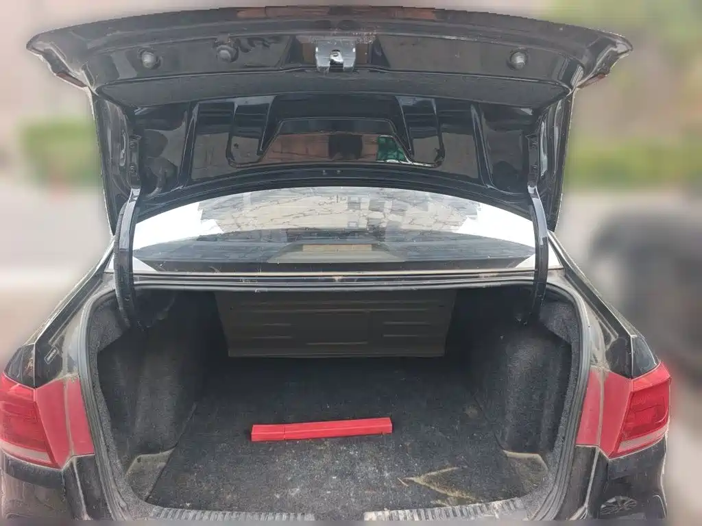 Volkswagen Santana — миниатюра 20