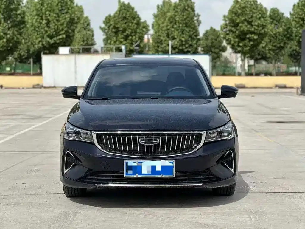 Geely Emgrand 2024
