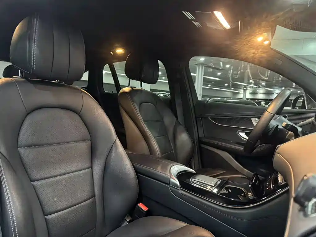 Mercedes-Benz EQC — миниатюра 21